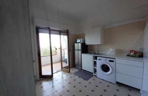 Pace del Mela Apartment | 'Salina' Room with Sea View, Wi-Fi and Air Conditioning