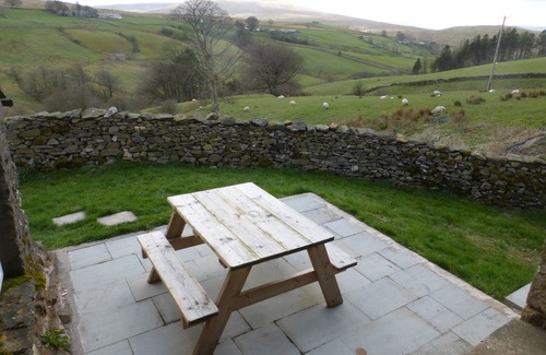 Kirkby Stephen Cottage | SALLY END, pet friendly, character holiday cottage in Ravenstonedale
