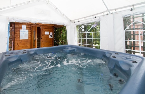 Denstone Apartment | Sally Suite at Heywood Hall
