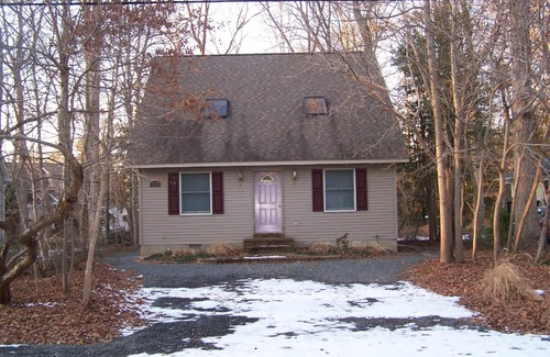 Rehoboth Beach House | salt box home with 3 bedrooms, 2 baths, pet friendly, No Smoking Home