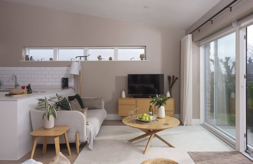 Hayle House | Salt Life, Dunes at Upton Towans - a lodge that sleeps 4 guests in 2 bedrooms