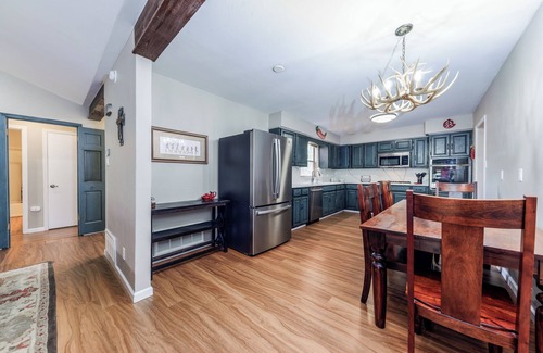 Ruidoso Cabin | Salted Rim | Pet Friendly Views Sleeps 10