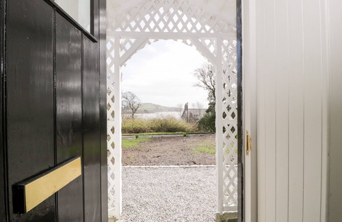 Rockcliffe Cottage | SALTFLATS COTTAGE - ROCKCLIFFE, pet friendly in Dalbeattie