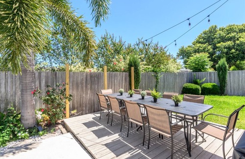 Seminole House | Saltwater Pool | Renovated | Private Home | Seminole