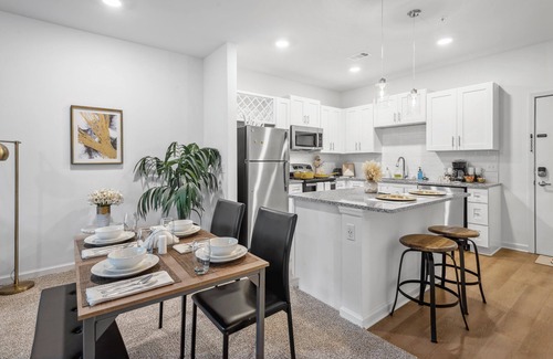 Yulee Apartment | Saltwater Pool - Resort Style - by Amelia Island - Gym - Bikes - Nature Paths -