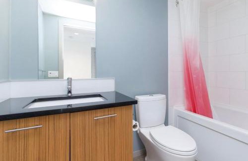 Downtown Victoria Apartment | Saltwind Stay