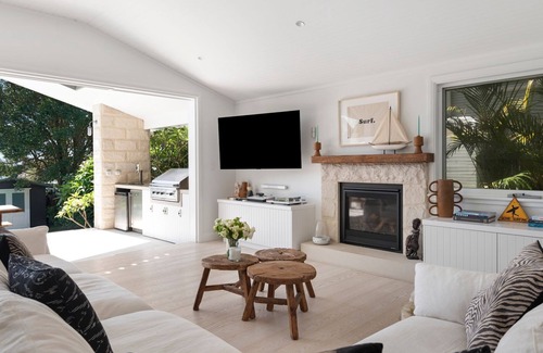 Newport House | SALTY DAZE by Palm Beach Holiday Rentals