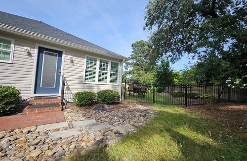 Southern Pines Apartment | Sam's Place. NEW LISTING! Relax in the hot tub after a day of golf!