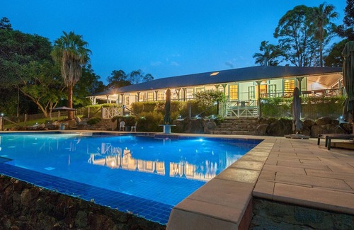 Mount Samson House | Samford Lakes - Honeymoon Bay