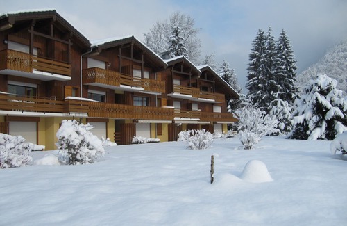 Samoens Apartment | Samoëns-App. 2 rooms-All Comfort-Calm-Ground floor- South- Wifi- closed garage