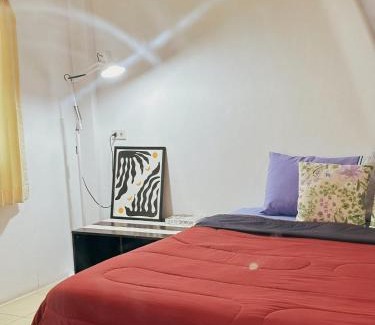 Koh Lan Bed & Breakfast | sampheenong