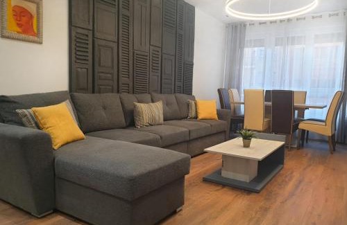 Logrono City Centre Apartment | San Antón Piso de lujo centro con Aire ac by Apartamentos Logrono