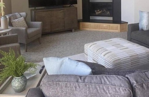 Vergas House | San-Dee Cove on Lida