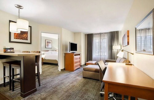 Carmel Mountain Ranch Hotel | San Diego Getaway: Spacious Suites w/Pool, Breakfast Buffet & Parking Included!