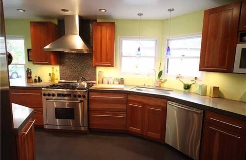 Hillcrest House | San Diego Swimming Pool on Stunning Canyon in Hillcrest Mission Hills -Walkable!