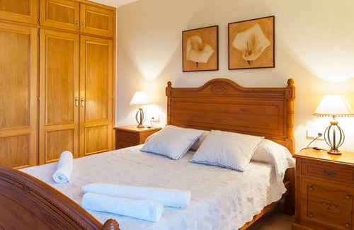 Sant Josep de sa Talaia Ski Chalet | San Jordi: House / Villa - San Jordi