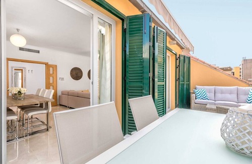 Ensanche Centro Apartment | San Lorenzo