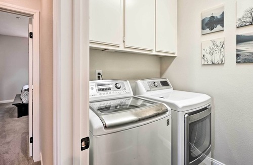 San Marcos House | San Marcos Oasis: Deluxe Patio, Grill, Views!