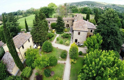 Sodo Apartment | San Pietro Mughetto - Apartment with swimming pool