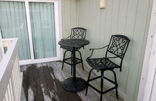 Pensacola Beach Condo | Sand and Sun! Family Friendly 2 bedroom, 2.5 bath condo at Boardwalk C-9