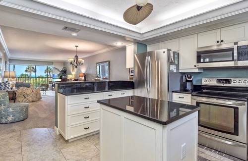 Sanibel House | Sand Pointe 212 - Gulf view vacation rental condominium