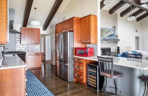 Cedar House | Sandbar Cedar Cottage on Lake Leelanau