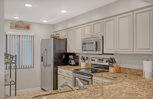 Cocoa Beach Condo | Sandcastles Ocean Front-1st floor!-50 Steps to the beach!