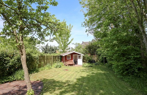 Toenning Apartment | Sanddüne vacation apartment in Tönning for up to 6 people