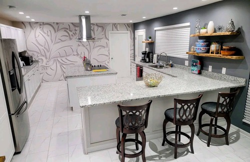 Savannah House | Sandfly Retreat with Pool - 15 minutes to Downtown
