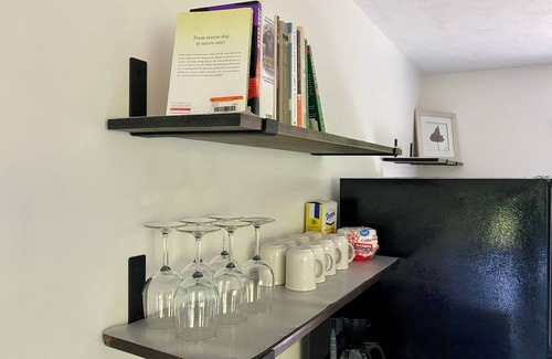 Elberta House | Sandhill Cottage, new 2-bedroom house in Elberta, dog friendly