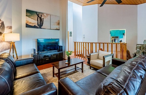 Cedar Crest House | Sandia Peak Suite | 3 Bed, 2 Bath
