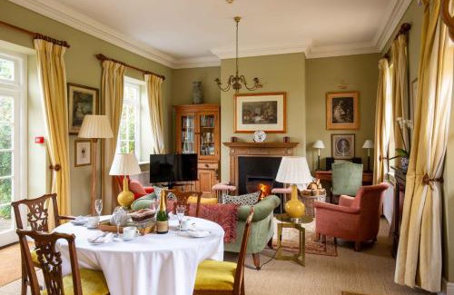 Chipping Norton House | Sandown Cottage