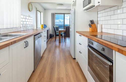 Forster Apartment | Sandpebbles 1 - Pebbly Beach