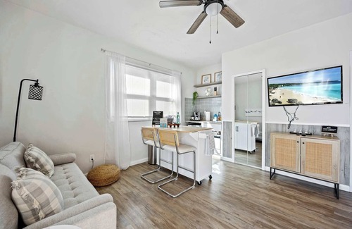 Satellite Beach Apartment | Sandpiper 𓇼 Studio Across From Beach!