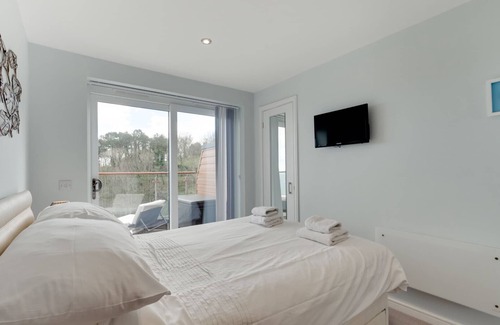 Brixham Apartment | Sandpiper 2 - Two Bedroom Apartment, Sleeps 4