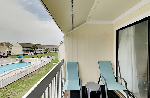 Holiday Isle Condo | Sandpiper Cove #8210 |Studio Condo with Quick Beach Access!