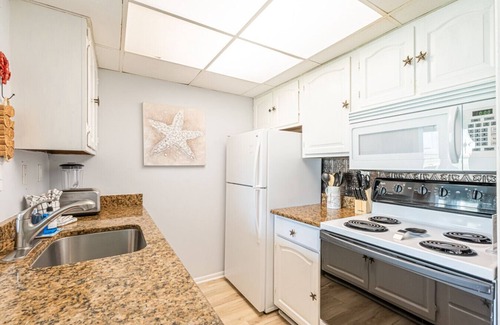 Holiday Isle Apartment | Sandpiper Cove Unit 1038