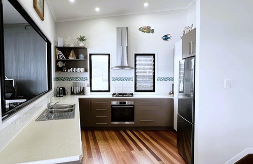 Brisbane Waterfront House | "Sands on Moreton" @ Tangalooma