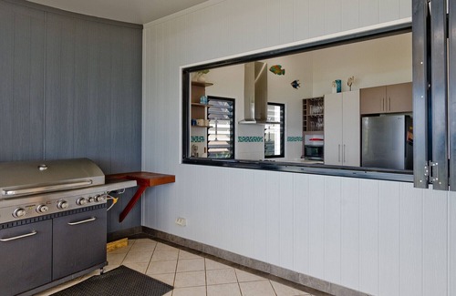 Brisbane Waterfront House | "Sands on Moreton" @ Tangalooma