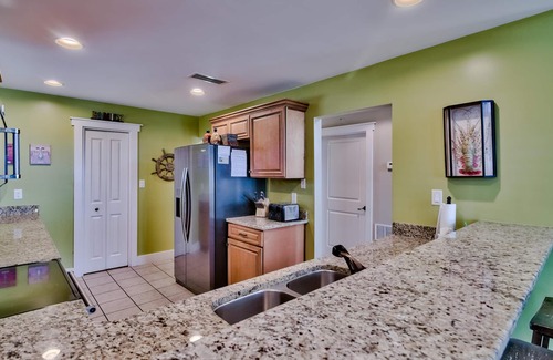 Miramar Beach House | Sandy Bottoms - Fabulous West End House & Hot Tub!