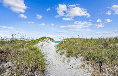 Redington Shores House | Sandy Dunes