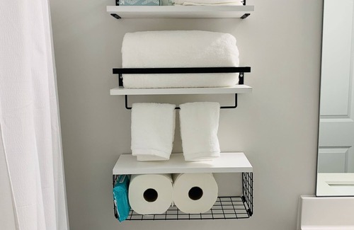 Southeast Raleigh Apartment | Sandy Haven: A Luxe Retreat Near Downtown Raleigh