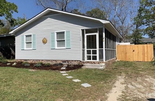 Long Beach House | Sandy Paws - A Dog-Friendly Haven with Boat Parking on Oak Island, NC