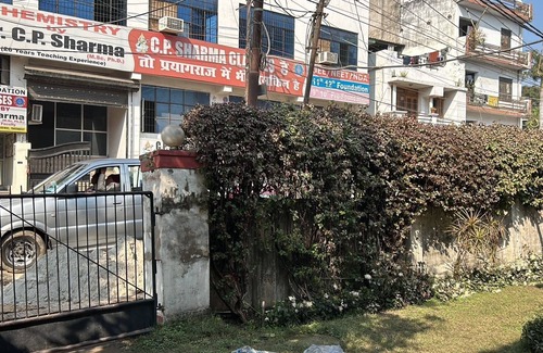 Allahabad Villa | Sangam HomestaynnCharming 3-bedroom villa with WiFi, AC in wonderful Prayagraj