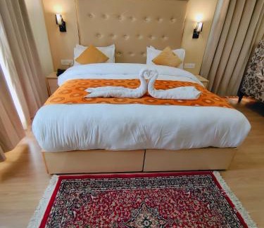 Leh Hotel | Sangaylay palace