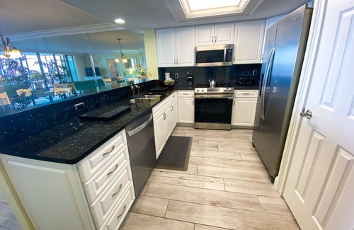 Punta Rassa Condo | Sanibel Harbour Resort Bay View Tower 1032: Home away from Home but on the beach!