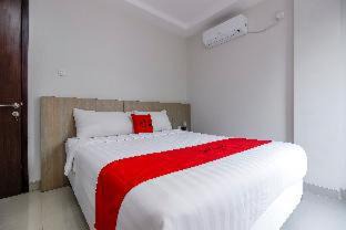 Lebak Bulus House | Sans Vibes Jasmine Suite TB Simatupang