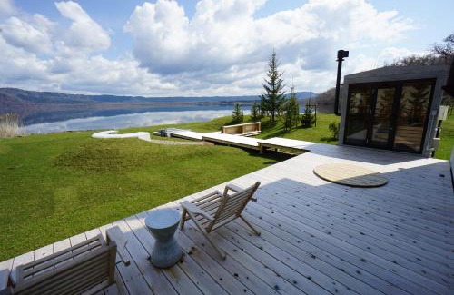 Kawayu Onsen Villa | SANSUI - Lakeside Villa