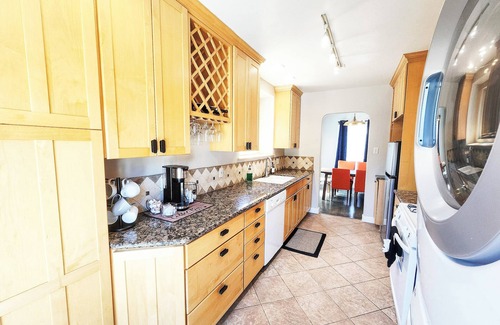 The Villas House | Santana Row 2BR | Modern Comfort in Silicon Valley