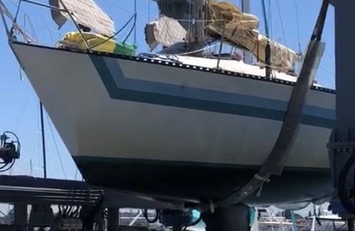 Catalina Island House | Santana35 yacht